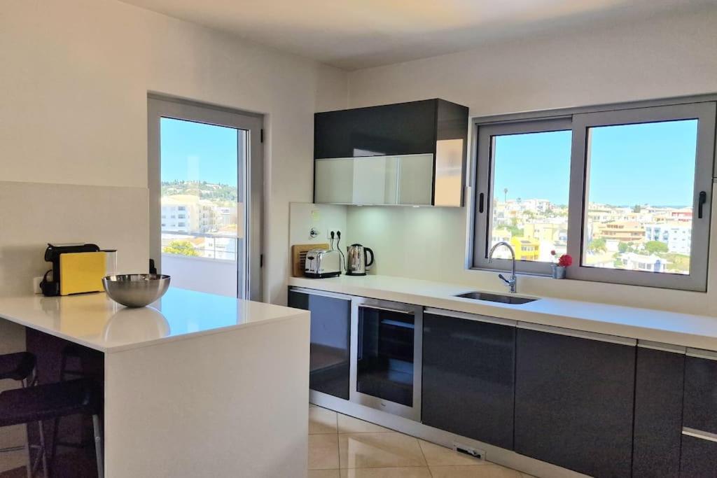 Deluxe 2 Bedroom With Bbq * Lagos