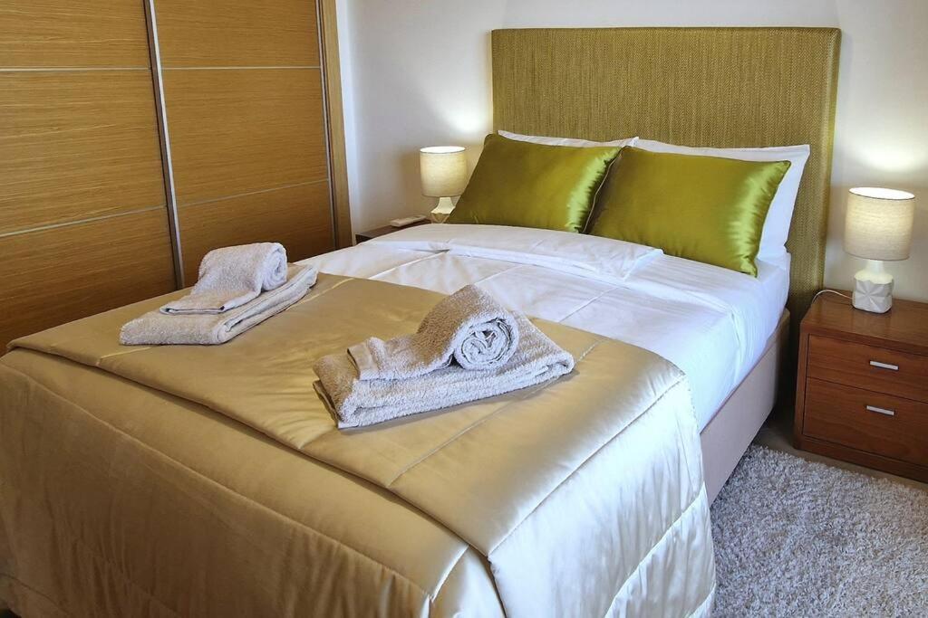 Apartment Deluxe 2 Bedroom With Bbq Lagos